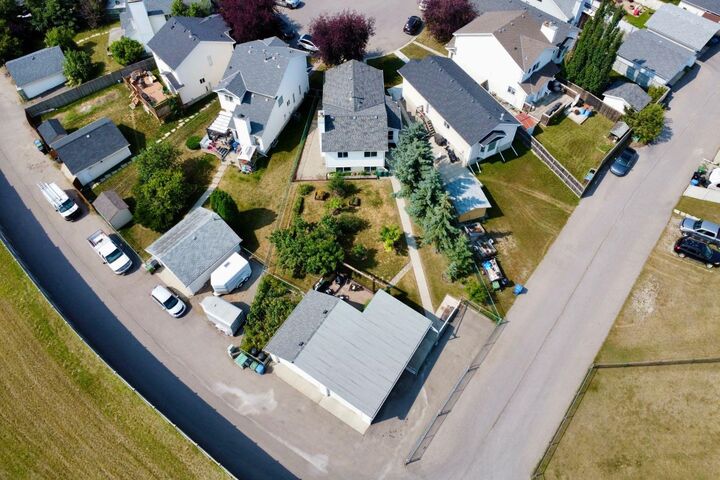 246 Mt Lorette Place SE — photo 1