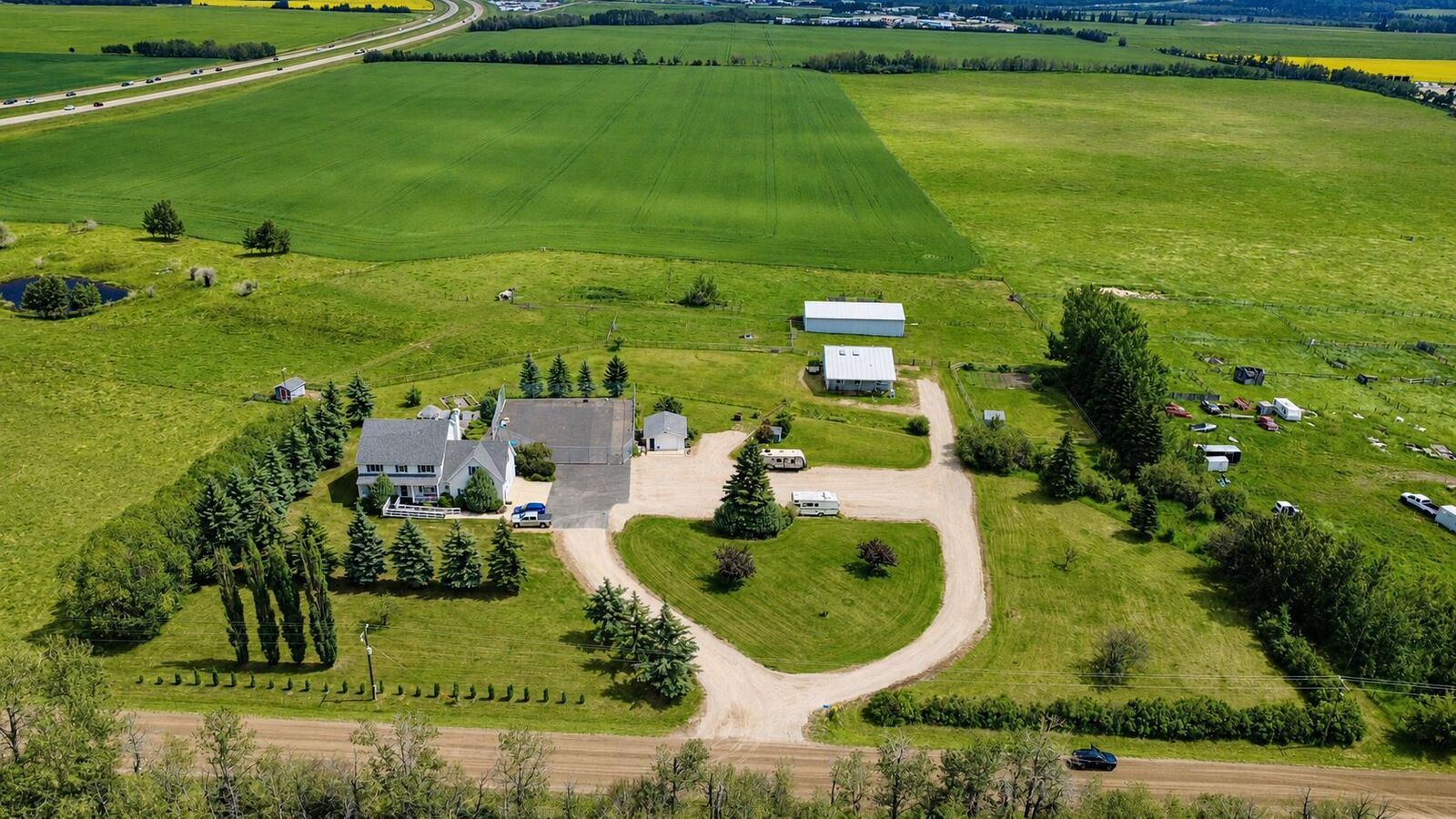 Property Photo: 38323 Range Road 282 AB T4N 1H7