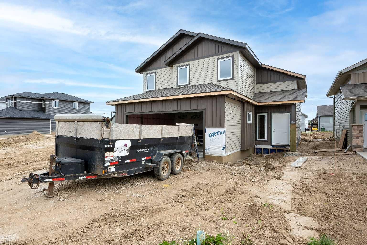 Property Photo: 1305 56 Avenue AB T9V 3T4
