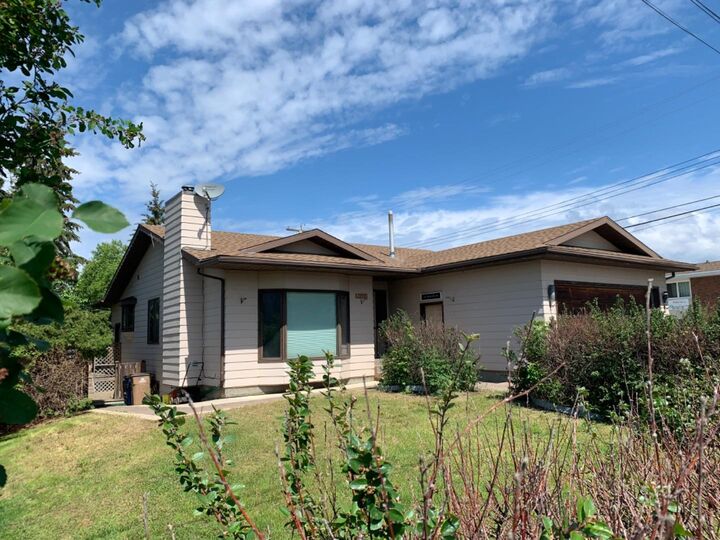 Property Photo:  10024 103 Avenue  AB T0A 2C0 