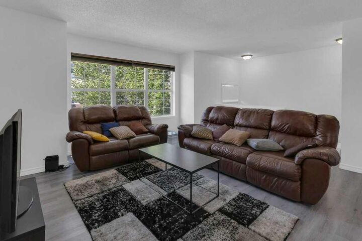 Property Photo: 109 Tuscany Springs Gardens NW AB T3L 2R4