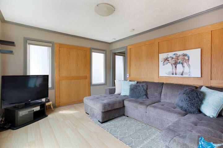 Property Photo: 506 8 Avenue NE AB T2E 0R4