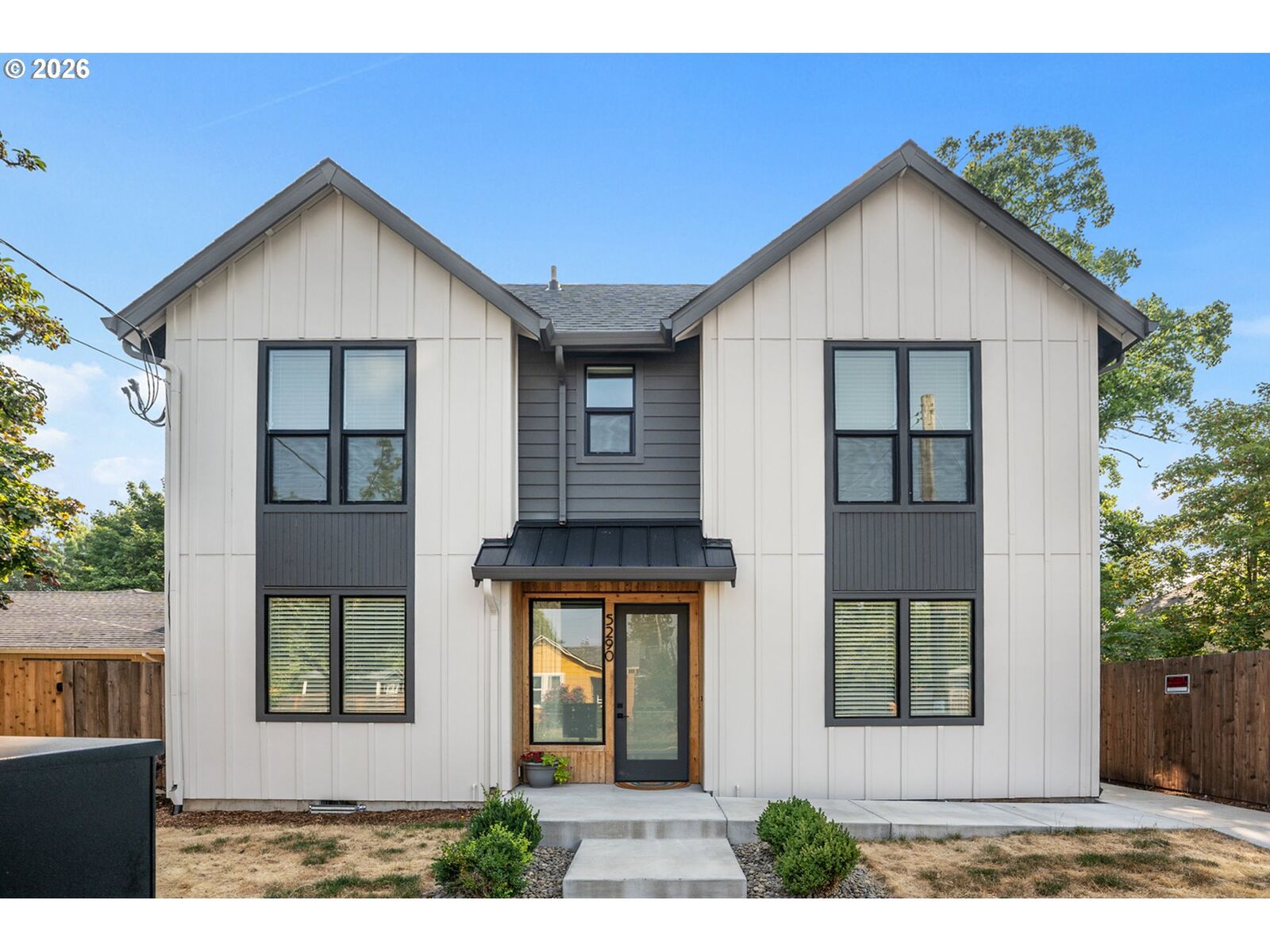 Property Photo:  5296 SE 68th Ave 1  OR 97206 