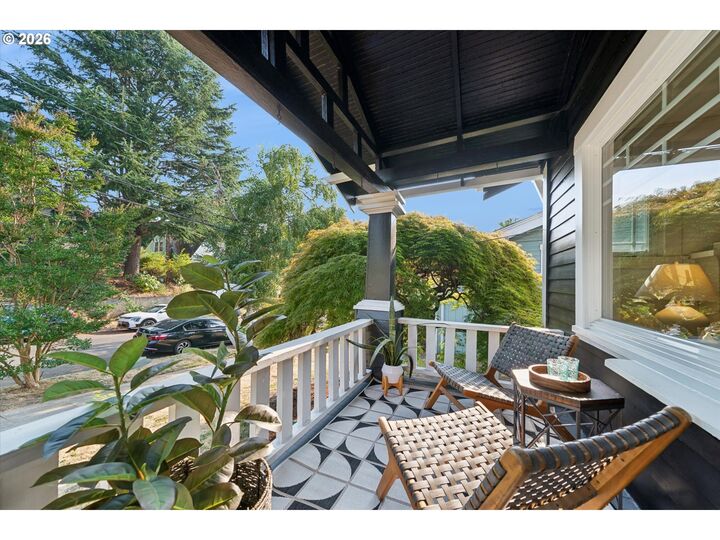 Property Photo: 4828 NE Flanders St OR 97213