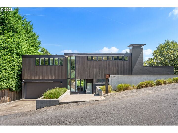 Property Photo:  4236 SW McDonnell Ter  OR 97239 