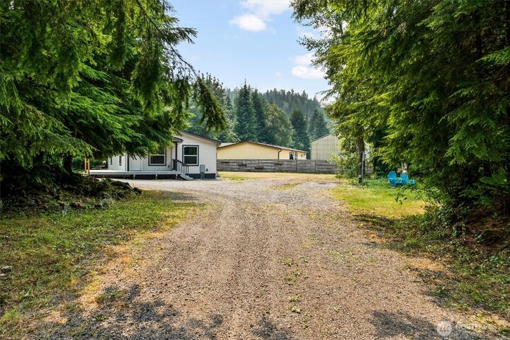 Property Photo:  22114 S S River Drive  WA 98252 