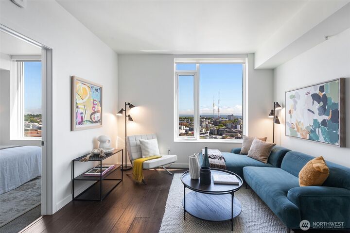 Property Photo: 1321 Seneca Street 1902 WA 98101