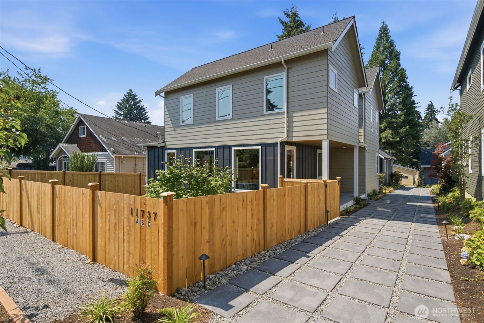 Property Photo:  11737  40th Avenue NE A  WA 98125 