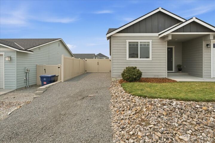 Property Photo: 148 S Nevada Avenue WA 98802