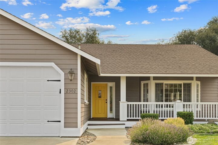 Property Photo:  2302 N Ellington Street  WA 98926 
