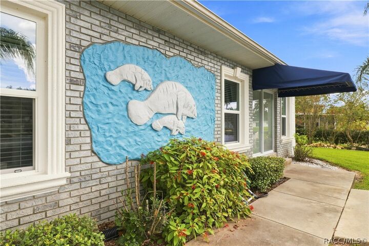 Property Photo: 1520 SE Pinwheel Drive FL 34429