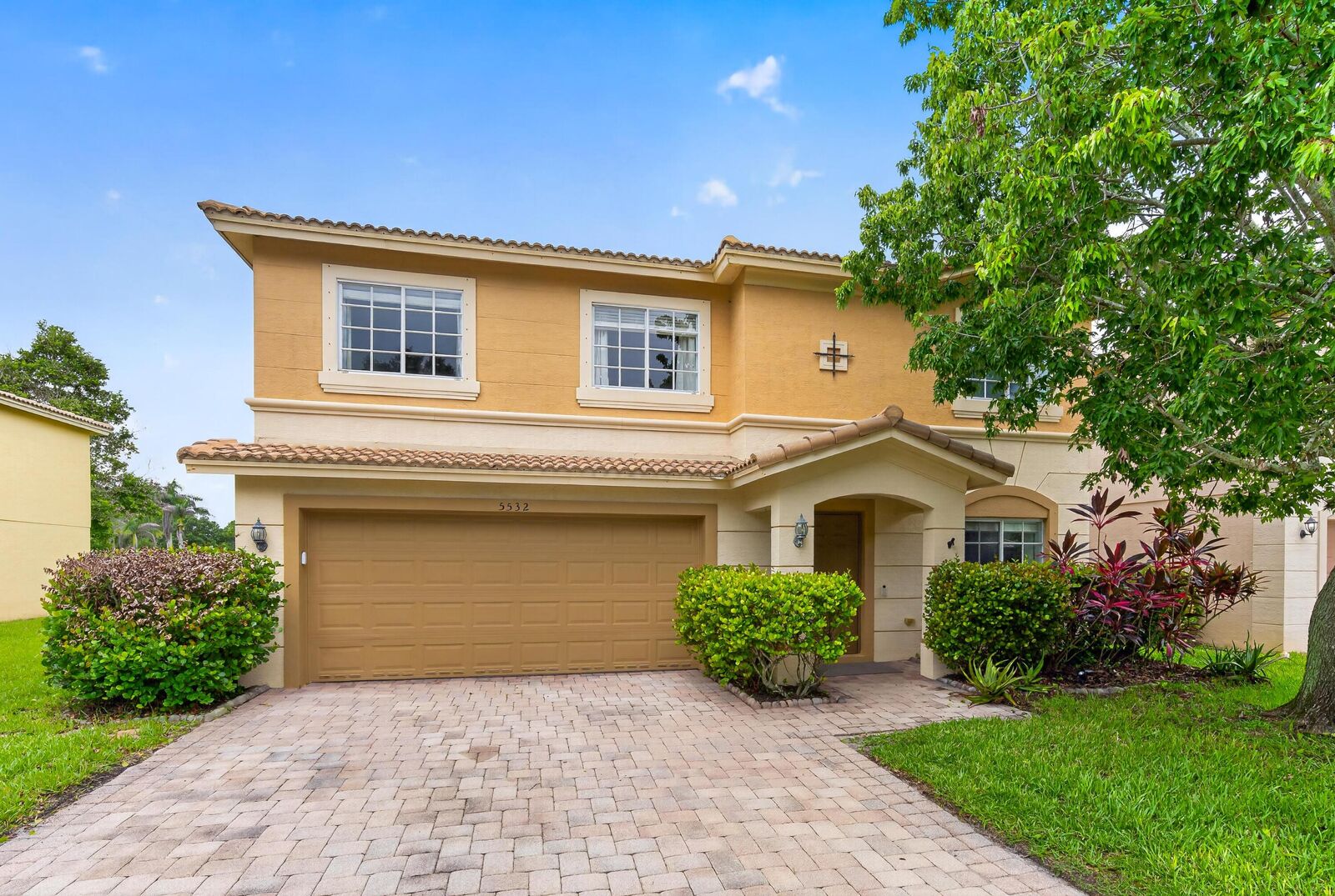 Property Photo:  5532 SE Graham Drive  FL 34997 