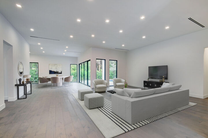 Property Photo:  120 Summa Street  FL 33405 