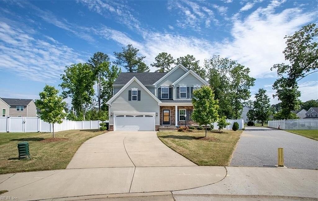 Property Photo: 209 Starling Cir VA 23606
