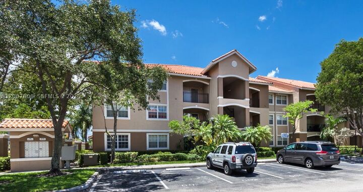 Property Photo:  11730 SW 2nd St 12304  FL 33025 