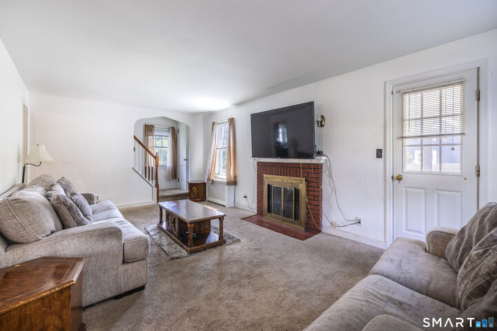 Property Photo: 810 Huntington Turnpike CT 06610