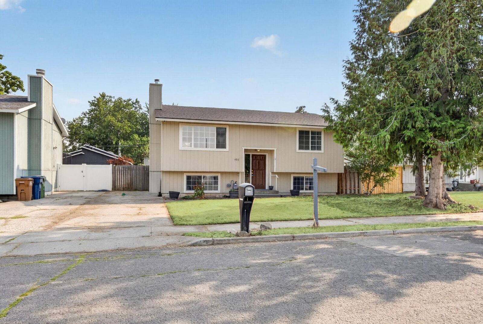 Property Photo:  4212 E 24th Ave  WA 99223 