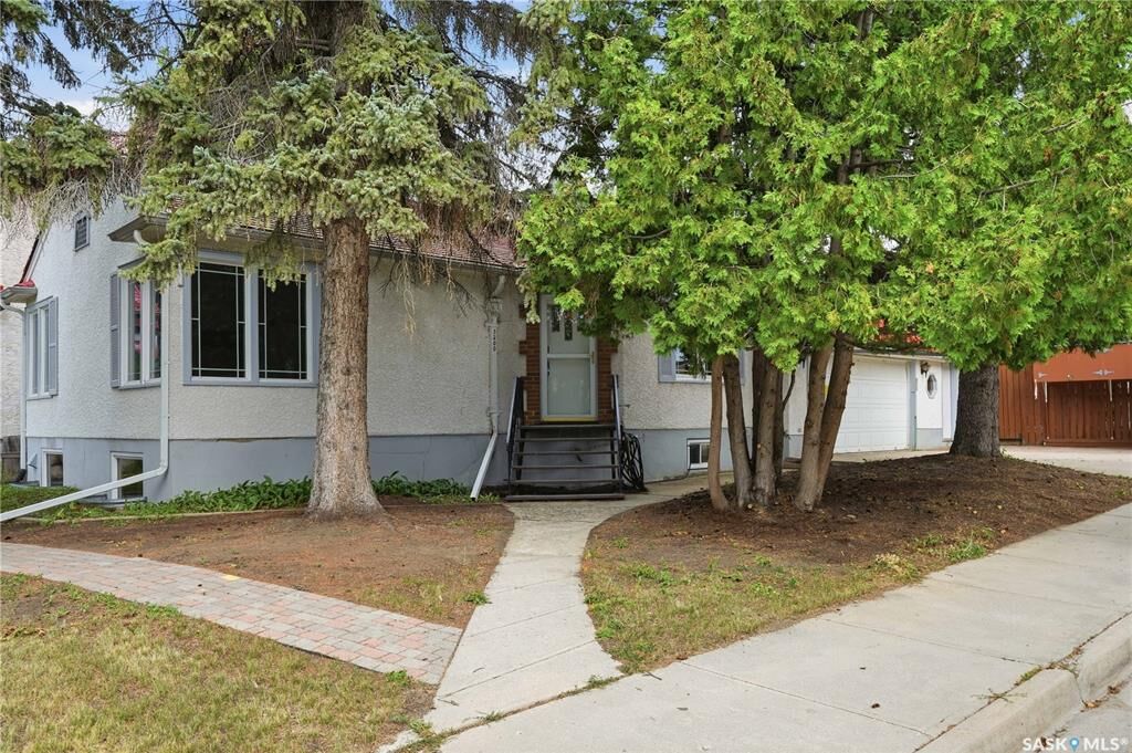 Property Photo: 3200 College Avenue SK S4T 1V9