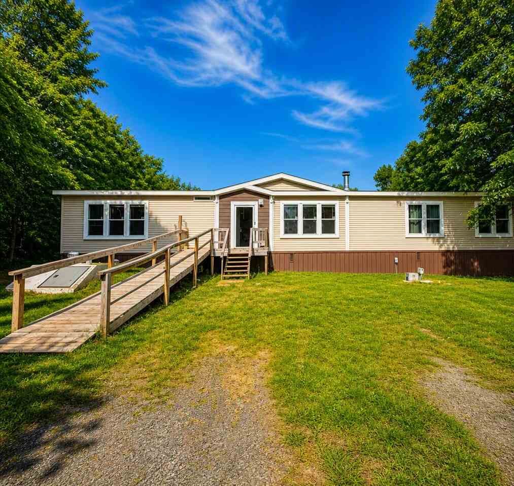 Property Photo: 221 S Kings Highway OK 74023