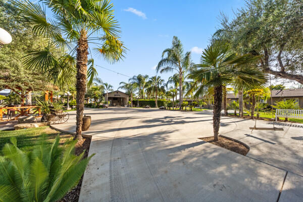 Property Photo:  38368 Road 132  CA 93615 