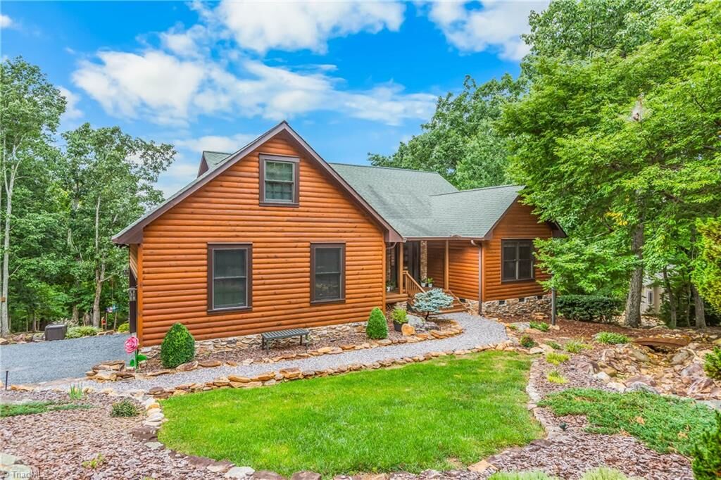 Property Photo:  1399 Caraway Summit Trail  NC 27350 