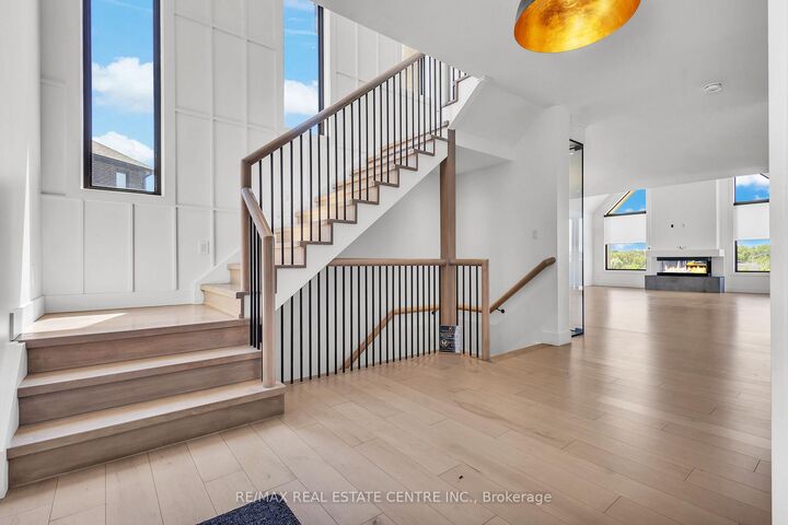 Property Photo: 920 Thomas Pedder Court ON N2P 0C2