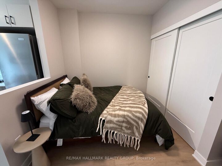 Property Photo:  275 Carling Avenue 306  ON K1S 5Y2 