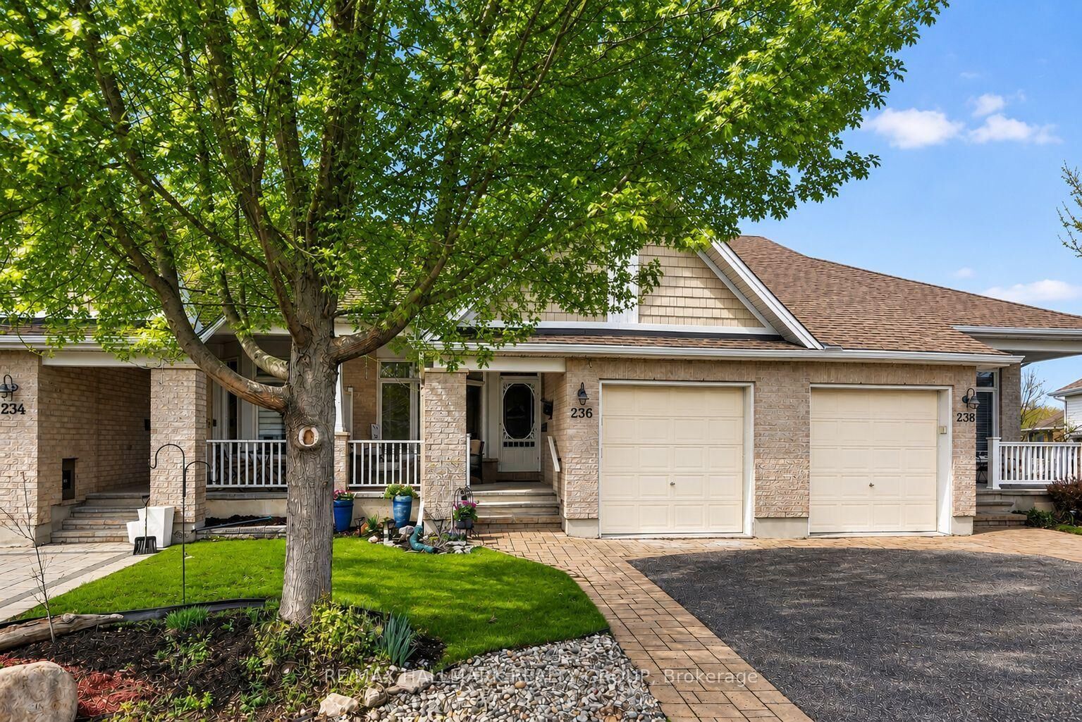 Property Photo:  236 Bulrush Crescent  ON K1T 0E6 