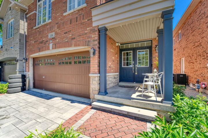 Property Photo: 1514 Portsmouth Place ON L5M 7W1