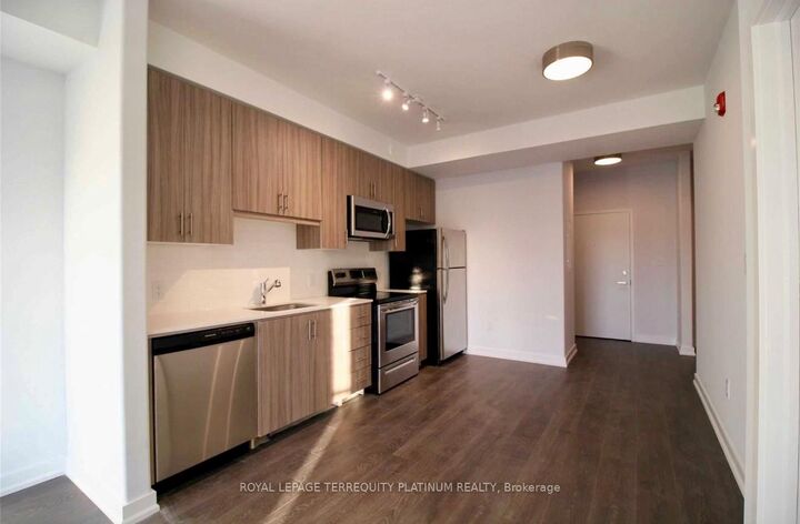 Property Photo: 4040 Upper Middle Road 312 ON L7M 0H2
