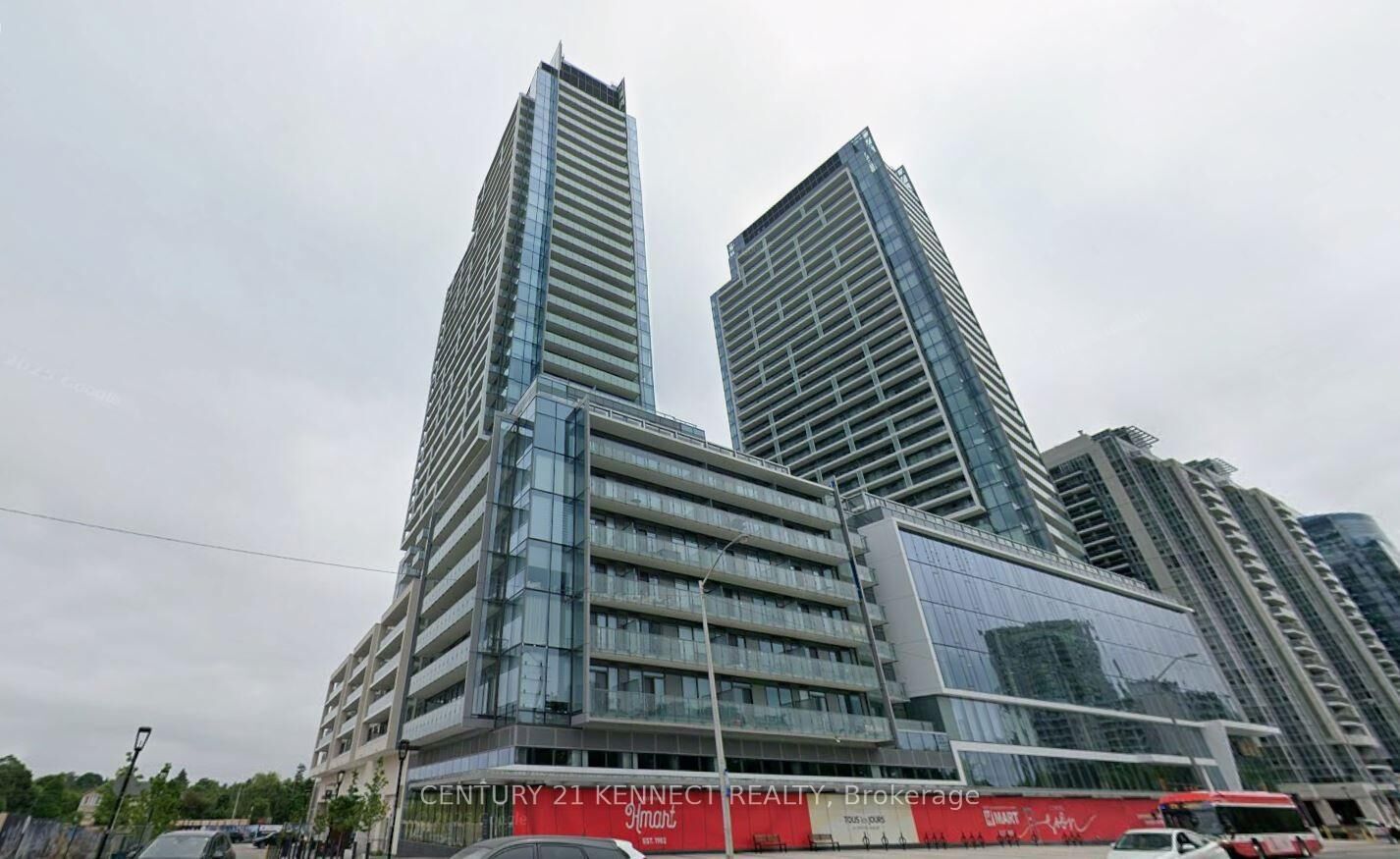 Property Photo: 7 Golden Lion Heights 826 ON M2M 0C1