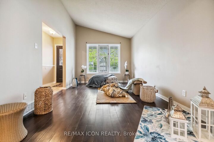 Property Photo: 238 Fleming Drive ON N5V 4Y9