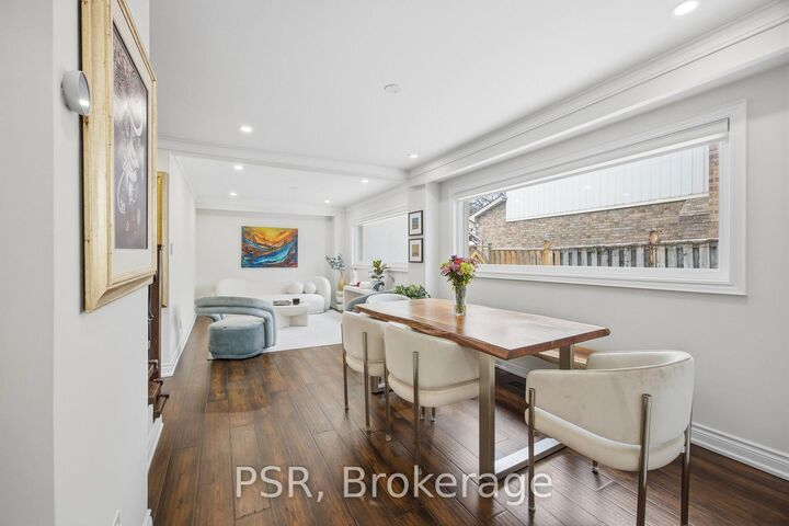 Property Photo: 3254 Sir Johns Homestead ON L5L 2P1