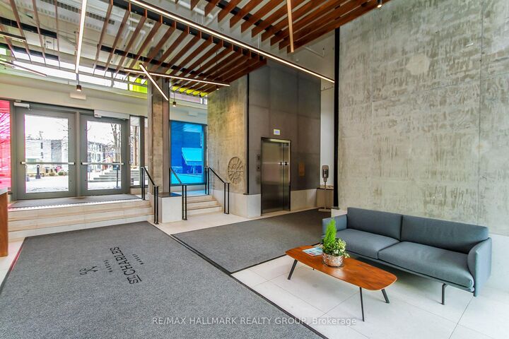 Property Photo: 135 Barrette Street 409 ON K1L 7Z9
