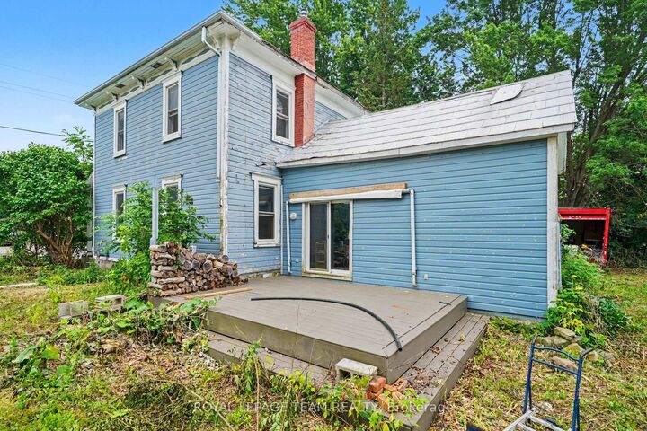 Property Photo: 18 Moffat Street ON K0A 2R0