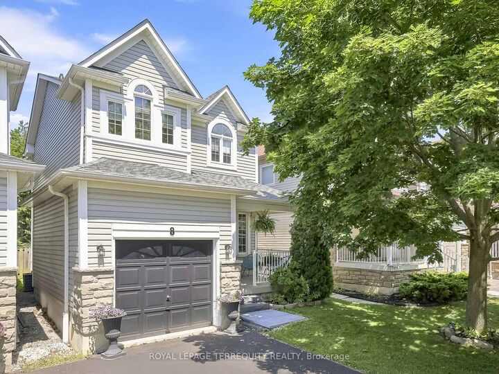 8 Sinden Drive — photo 1