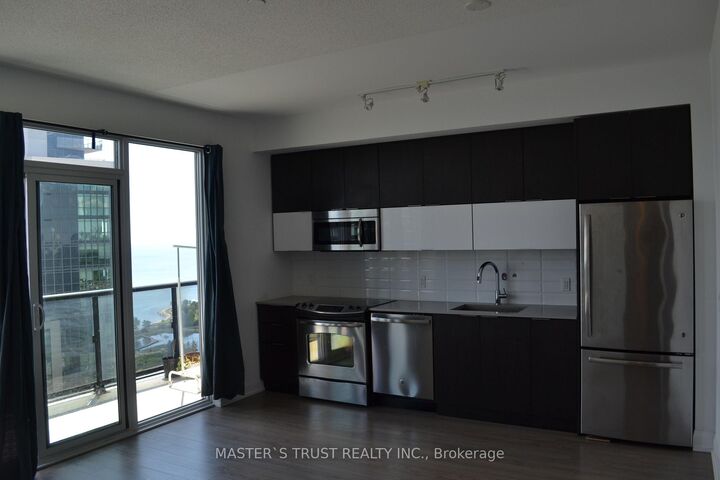 Property Photo:  56 Annie Craig Drive 2902  ON M8V 0C8 
