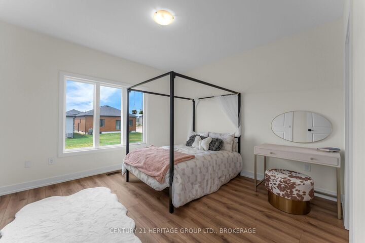 Property Photo: 60 Dusenbury Drive ON K0H 2H0