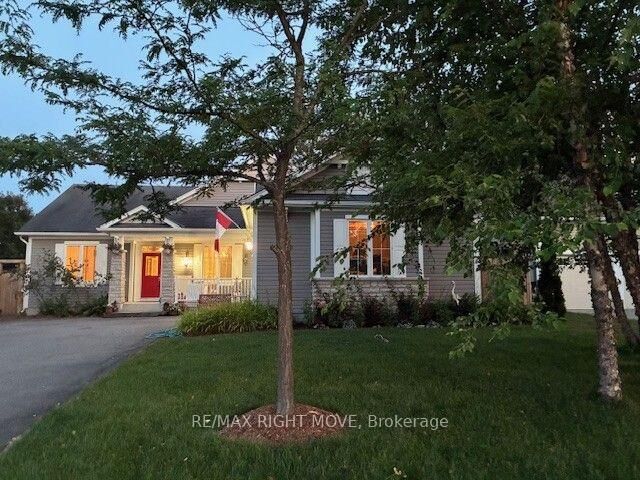 Property Photo: 35 Fieldstream Chase ON P1L 0B2