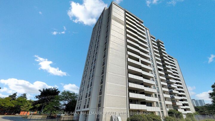 20 Forest Manor Road 703 — photo 1