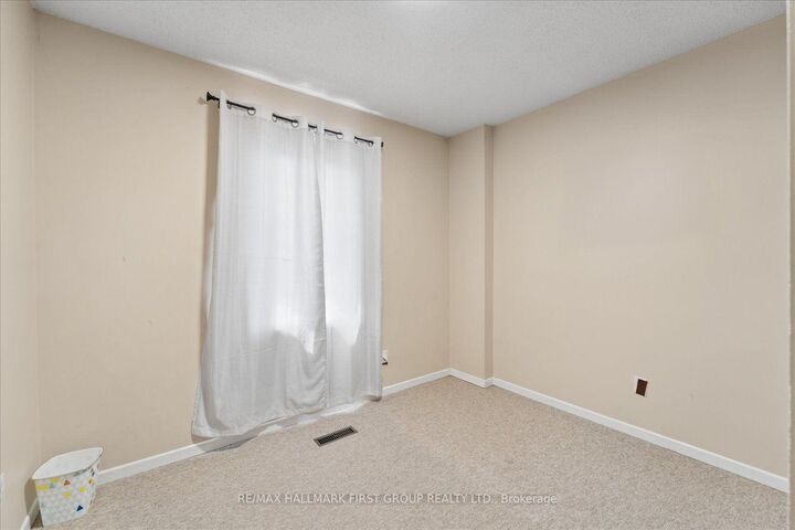 Property Photo: 747 Stonepath Circle ON L1V 3S9