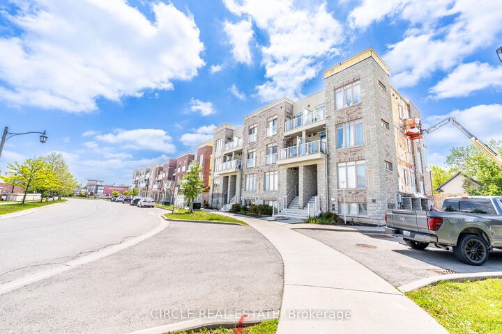 Property Photo: 5016 Serena Drive 7 ON L3J 0T2
