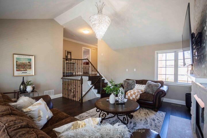 Property Photo: 84 Bowles Drive ON L1T 4B6
