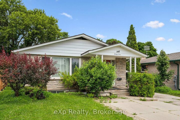 Property Photo: 23 Muskoka Drive ON N1E 6E1