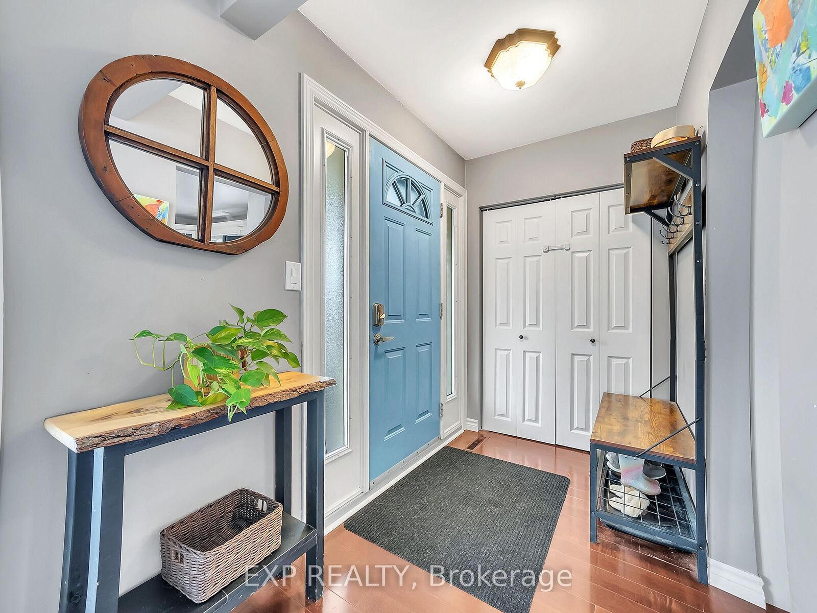 Photo de la propriété: 16 Applewood Drive ON K8P 4E2