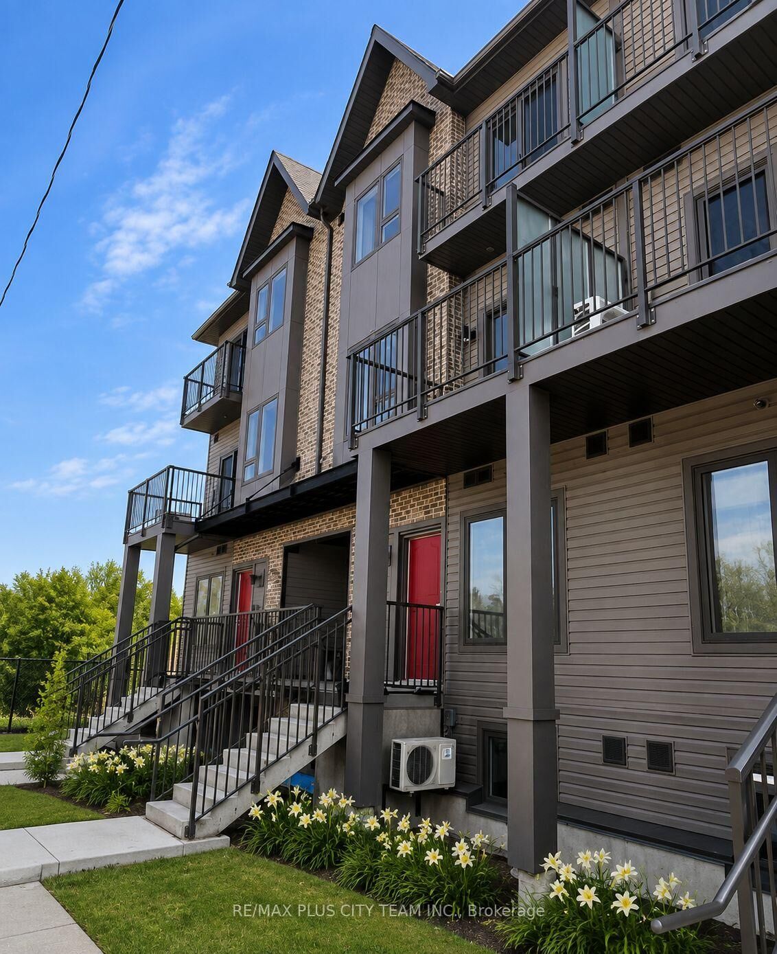 Property Photo: 2635 William Jackson Drive 1306 ON L1X 0L3