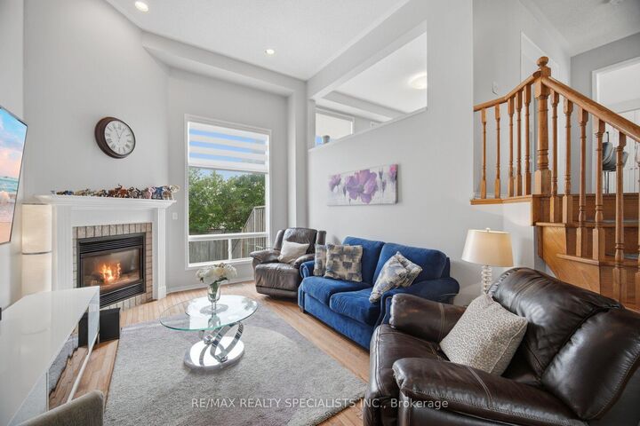 5535 Glen Erin Drive 15 — photo 1