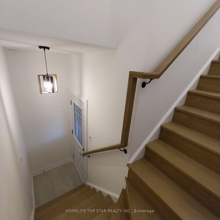Property Photo: 172 Morning Dove Dr - Coach House Road ON L6B 1L6