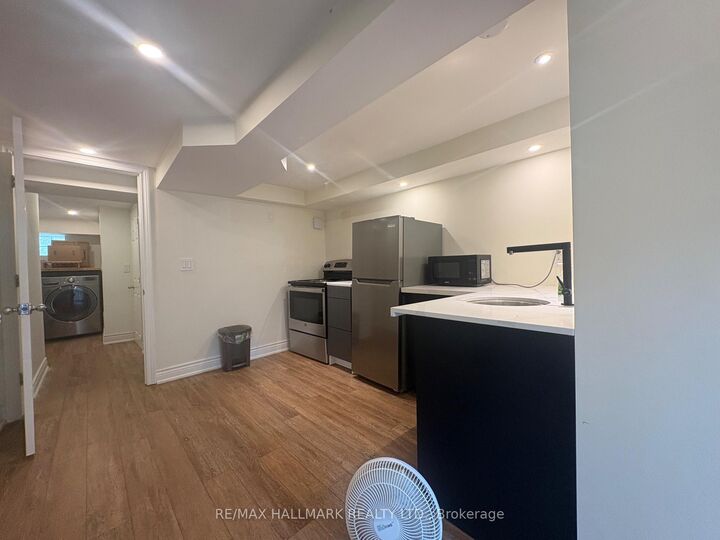 Property Photo: 6 Margate Crescent ON M1N 1L5