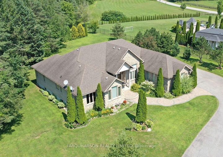 55 Ogden Crescent — photo 1
